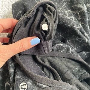 Lululemon Power Y yoga tank top with built in bra - size 6